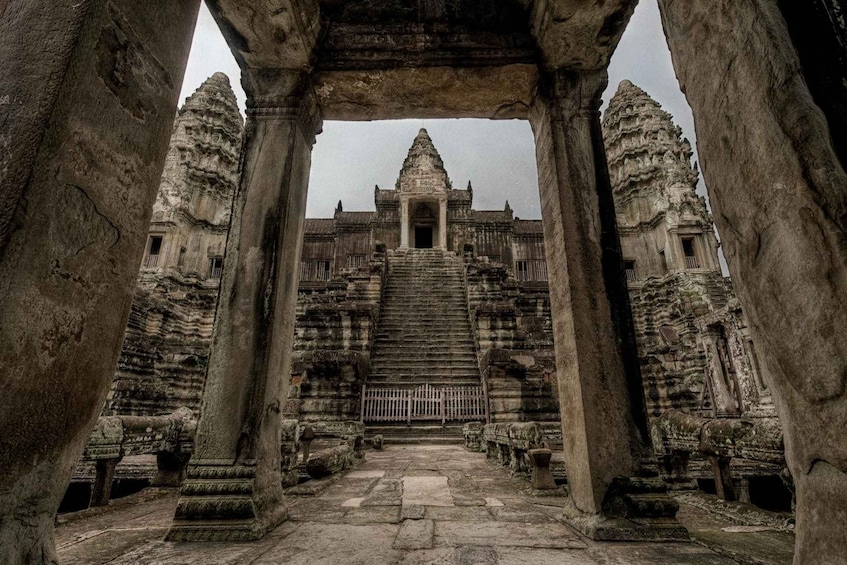 2 Days Angkor Wat, Bayon, Ta Promh & Koh Ker Group Tour