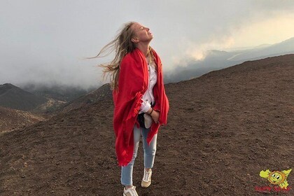 Etna2000m endast att bokas av grupper om 4 till 6 personer. 