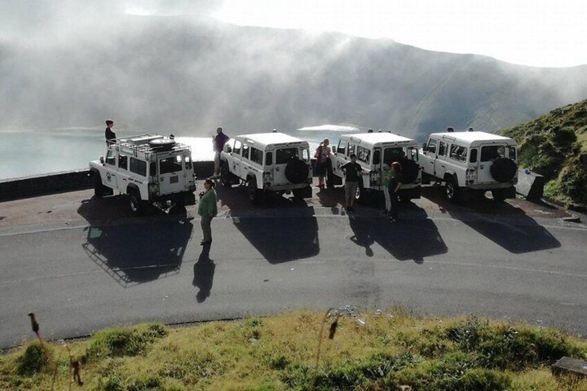 Jeep Tour Full Day Sete Cidades & Lagoa do Fogo with lunch and drinks included.