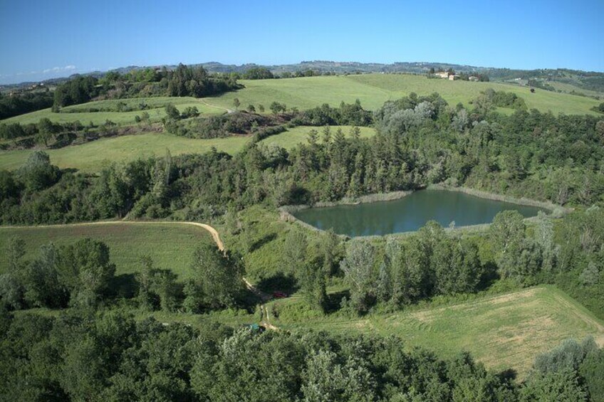 Guided tour with wine tasting and local organic products