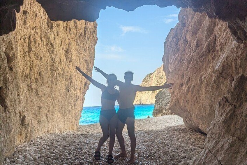 Mizithres beach