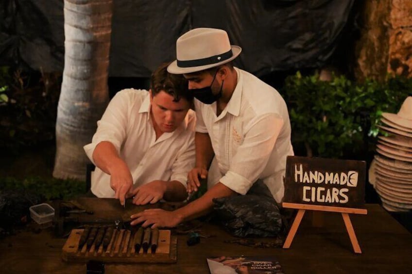 Private Puro Cigar Creation Workshop in Los Cabos
