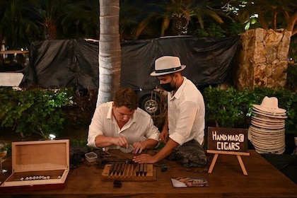 Private Puro Cigar Creation Workshop in Los Cabos