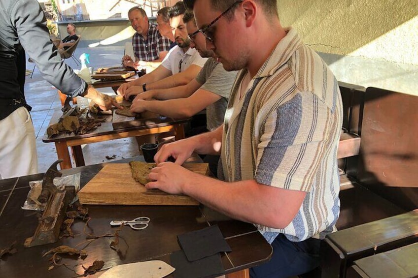 Private Puro Cigar Creation Workshop in Los Cabos