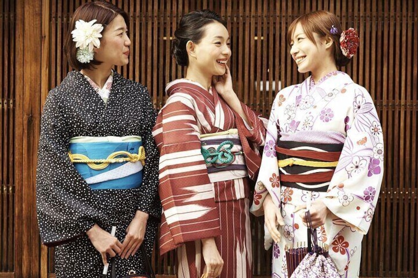 Choose your favorite kimono!