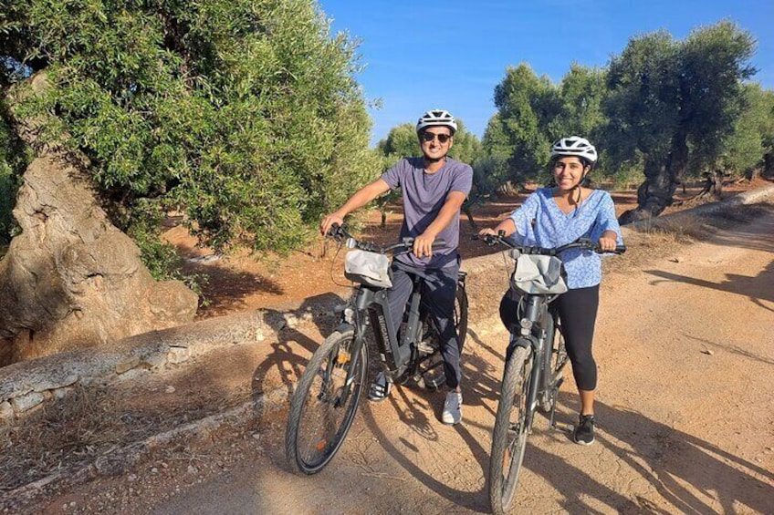 E-bike Tour in Ostuni, the centuries-old olive trees and the rock village