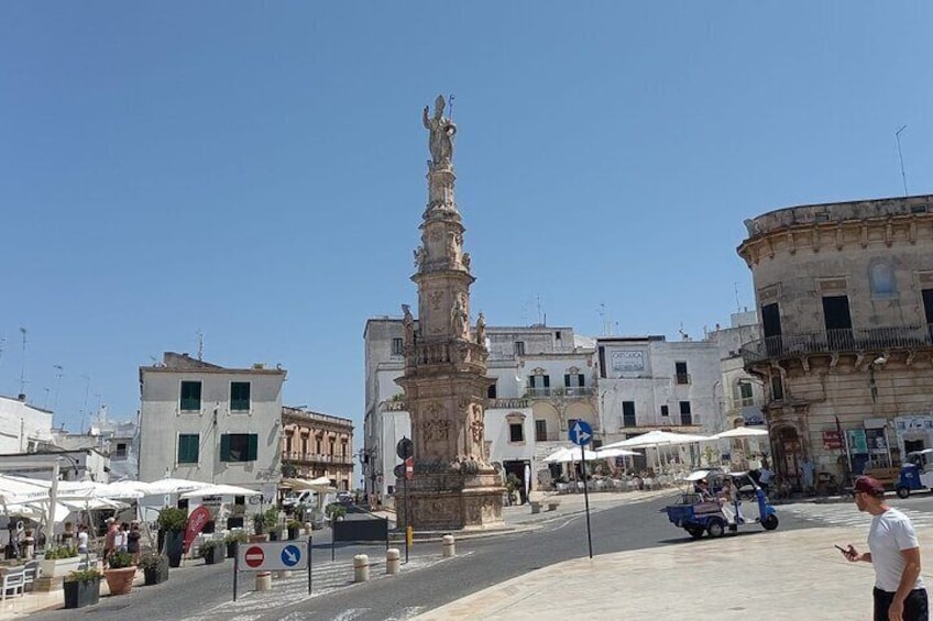 E-bike Tour in Ostuni, the centuries-old olive trees and the rock village