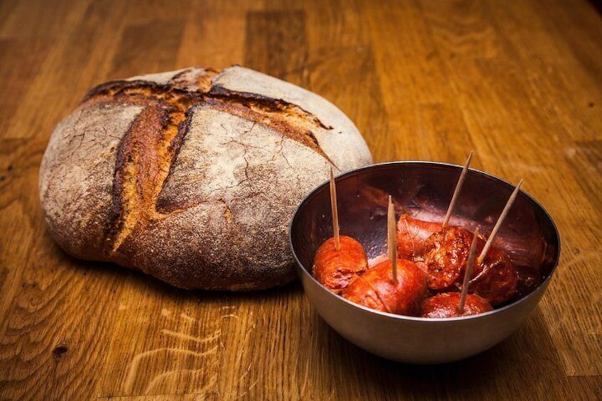 "Basque Whaleship & Cider House" tour + meal from San Sebastian