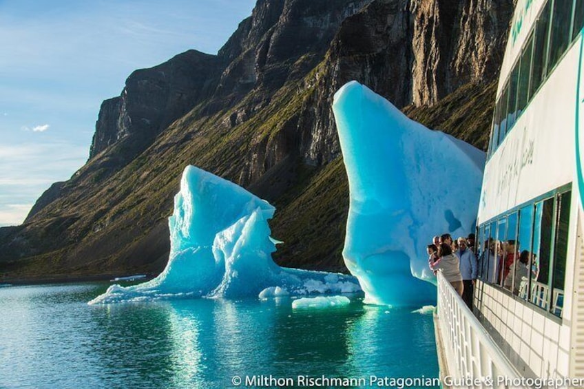 Glaciers Full Day Sightseeing Cruise on board 'Maria Turquesa'