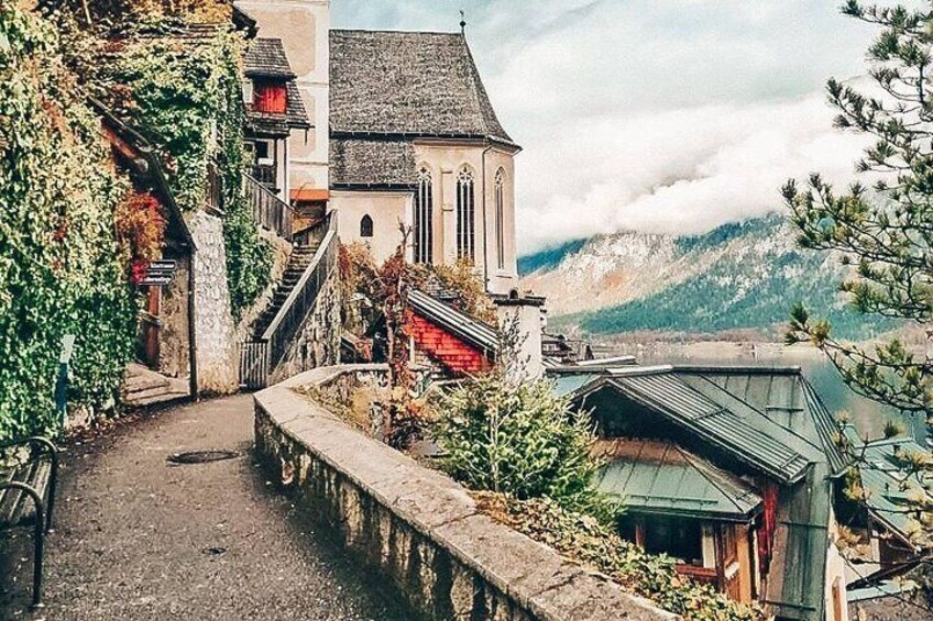 Private Full-Day Tour of Hallstatt and Salzkammergut from Salzburg with Options