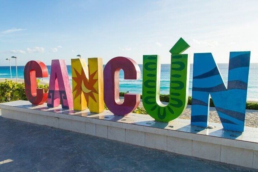 Cancun City, Shopping and Souvenir Private Guided Tour