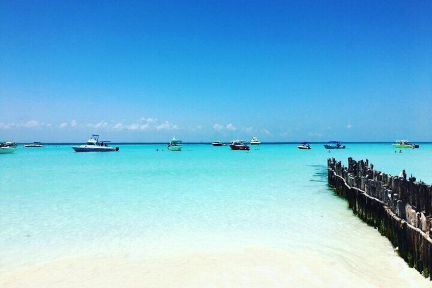 Catamaran Tour to Isla Mujeres from Cancún with Bar and Lunch