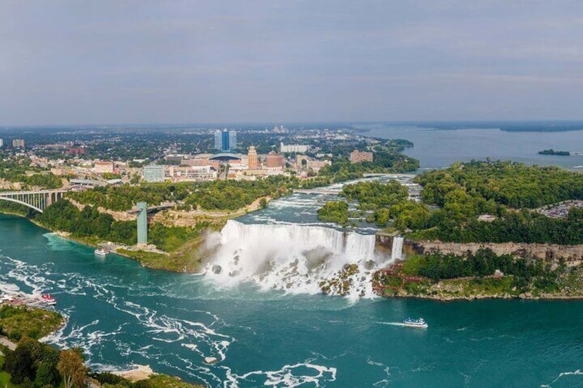 Private 2 Days Enchanting Niagara Falls Tour From New York City