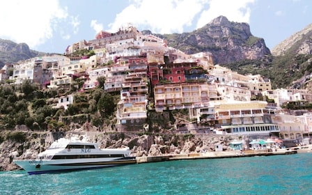 De Sorrente : Billet de ferry aller-retour à Capri et Positano