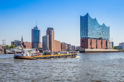 Hamburg: City Pass with 40+ Attractions & public transport