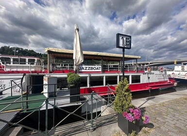 Praga: Jazz Boat Café - crucero en barco de una hora