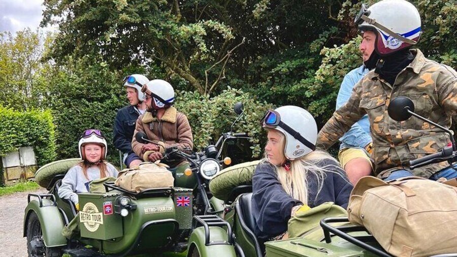 Private 2-Hour Sidecar Tour in Normandy from Bayeux