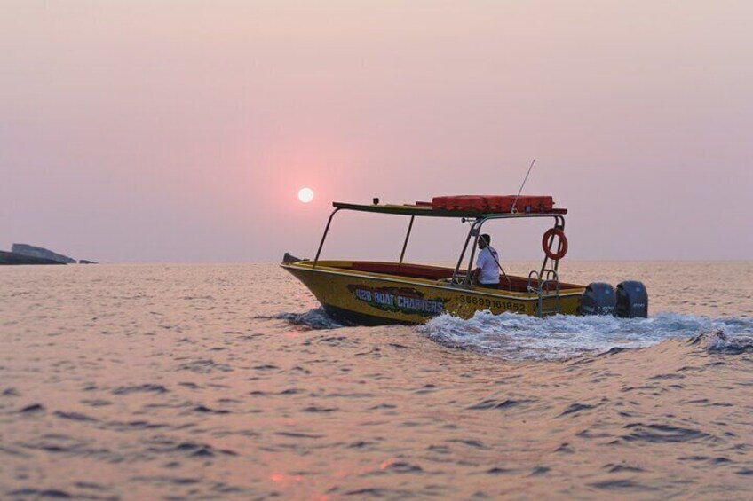 4 Hour Private Boat Tour Around Comino and Gozo