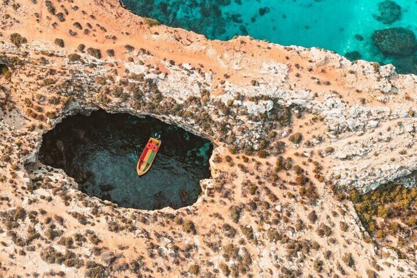 4 Hour Private Boat Tour Around Comino and Gozo