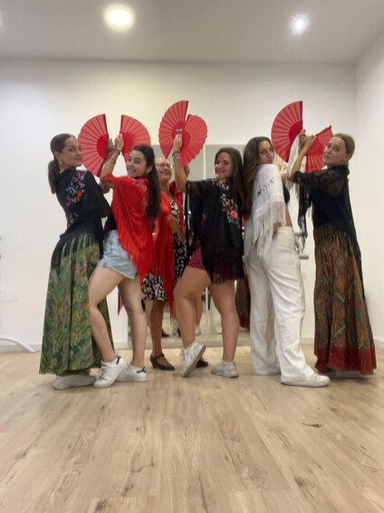 Picture 1 for Activity Málaga: Learn to dance flamenco rumba in 45 minutes