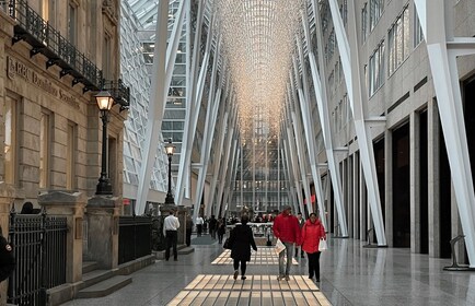 Toronto: City Walking Tour