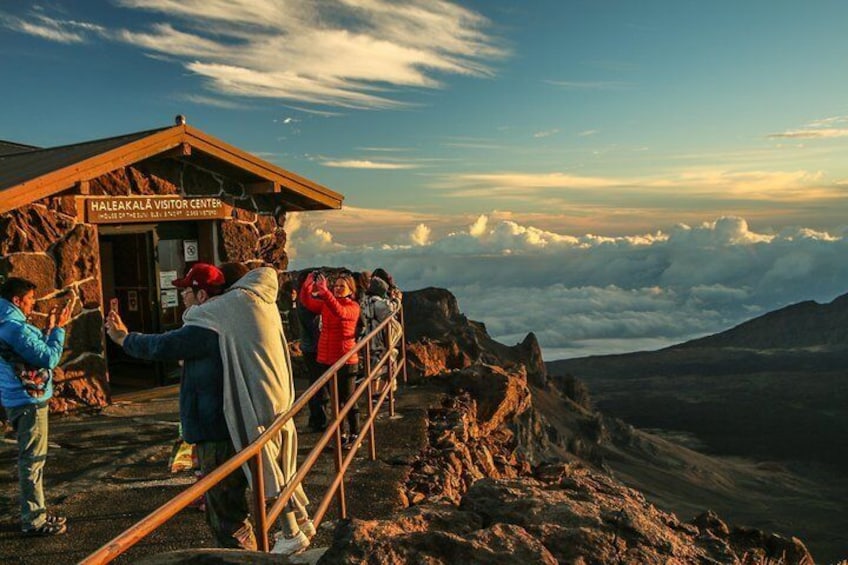 Shore Excursion: Haleakala Sunrise Tour for Pride of America Passengers