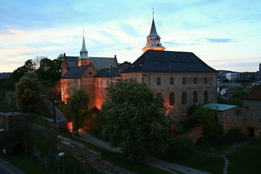 Charms and Passion of Oslo – Guided Walking Tour