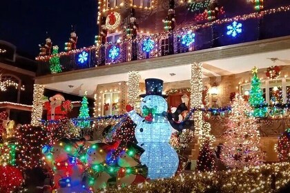 Dyker Heights Brooklyn Christmas Lights Walking Tour