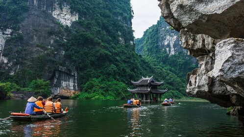 Vietnam: complejo de Trang An y pagoda Bai Dinh de día completo desde Hanói