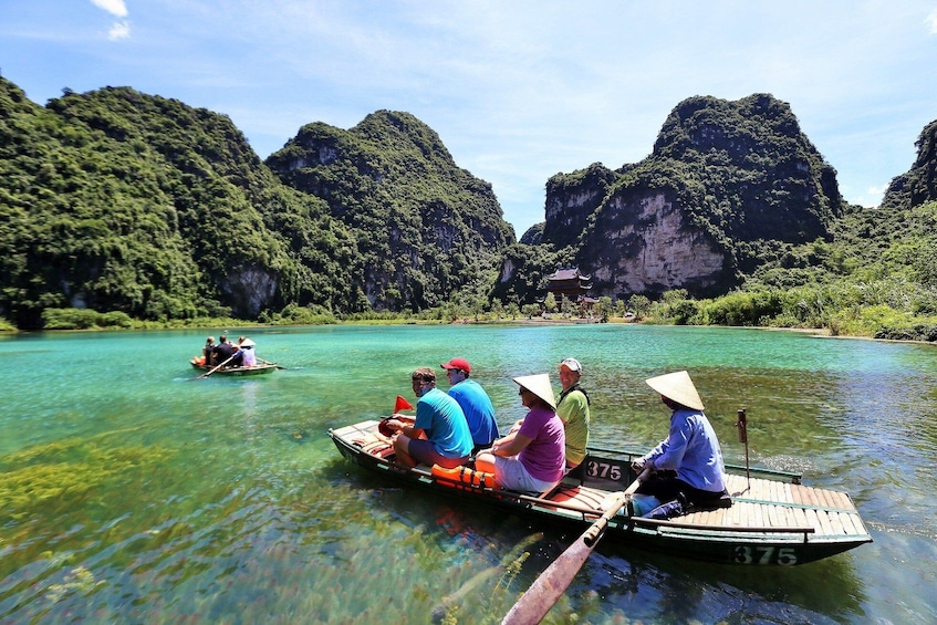 Vietnam: Trang An Boat, Bai Dinh Pagoda And Mua Cave