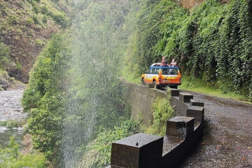 Wine & Cabo Girão Jeep Safari : Unveiling Madeira's Treasures