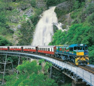 Cairns : Visite en petits groupes - Kuranda en bus et en train panoramique