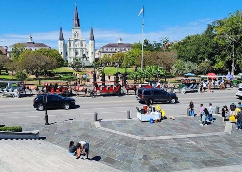 Picture 1 for Activity New Orleans: French Quarter History Tour with Cafe du Monde