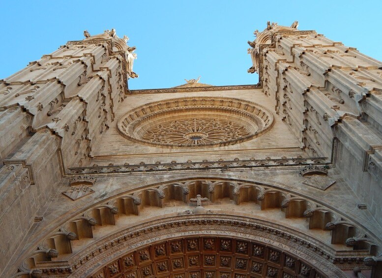 Picture 6 for Activity Tour Palma old town & Cathedral Skip-the-Line entry--English