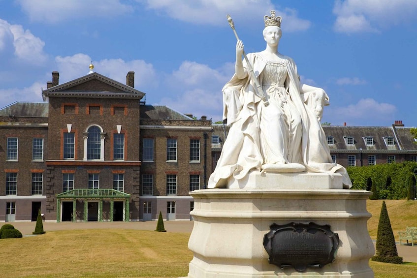 Picture 1 for Activity London: Semi-Private Kensington Palace & Gardens Tour