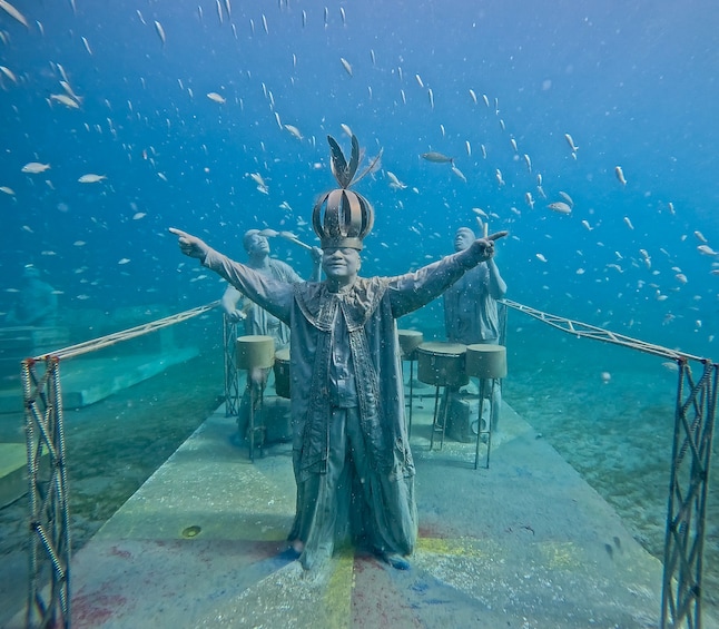 Single tank dive at the Underwater Sculpture Park 
