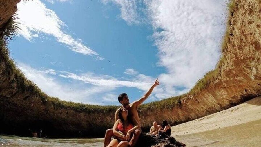 HIDDEN BEACH