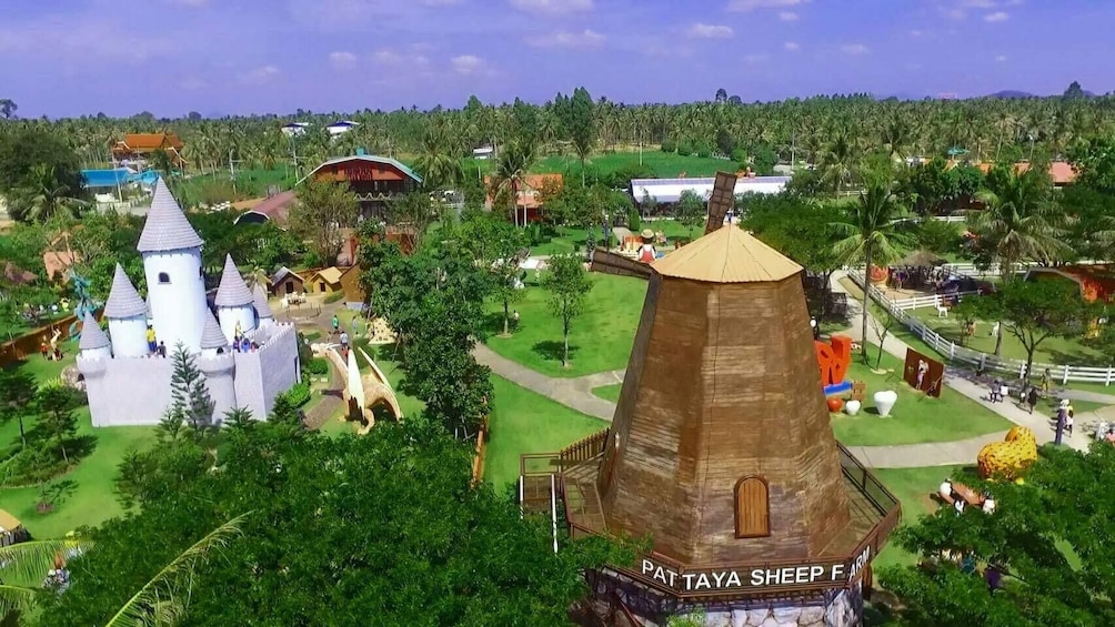 Family Park Pattaya Sheep Farm and Great & Grand Sweet Destination Pattaya