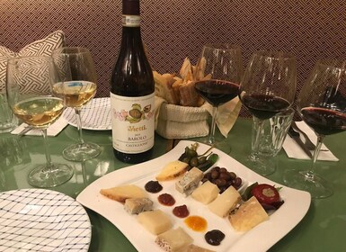 Rome: Food Tour near Vatican City with Wine