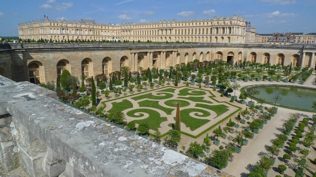 Picture 3 for Activity From Paris: Versailles Palace and Gardens Guided Experience