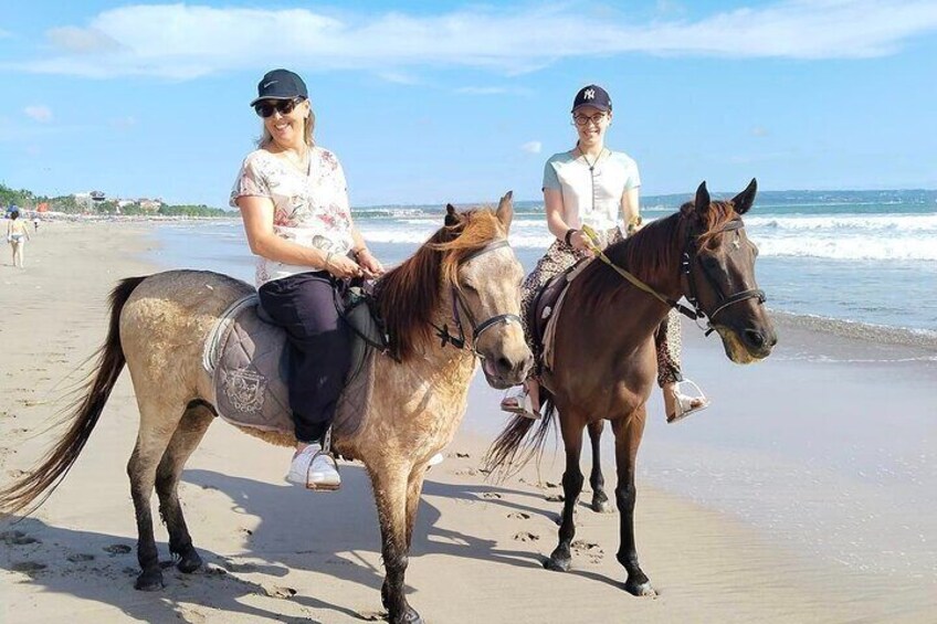 1 hour Bali Horse Riding saba beach Luxury experiance