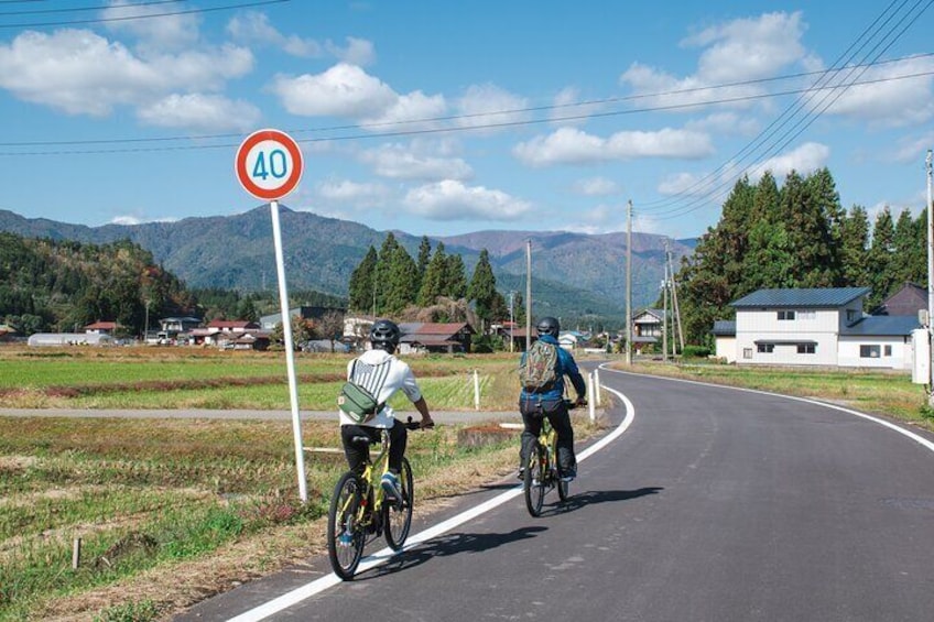 3 Hour Cycling Tour in Kakunodate