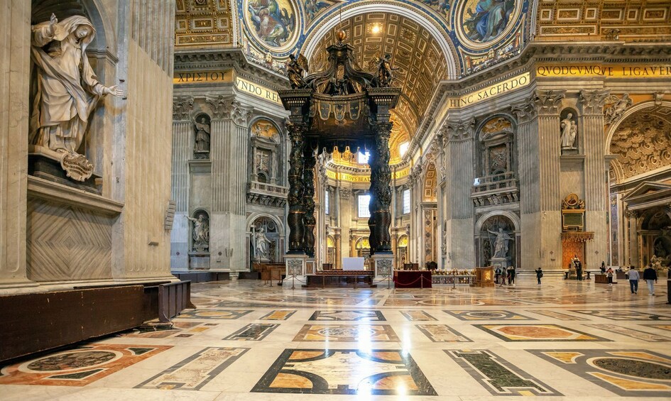 Vatican Ticket & Mobile Audio Tour: Sistine Chapel, St. Peter's, Museums