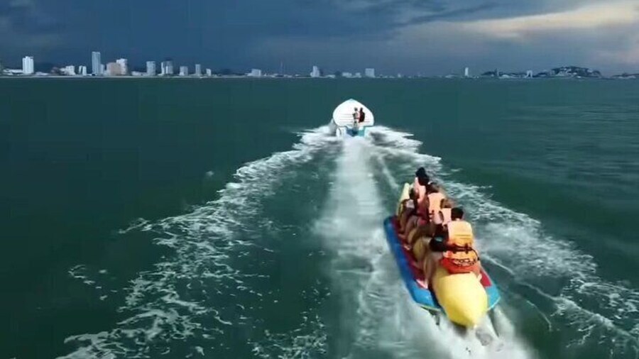 Beach Day Tour with Horseback Ride Water Sports and City Tour