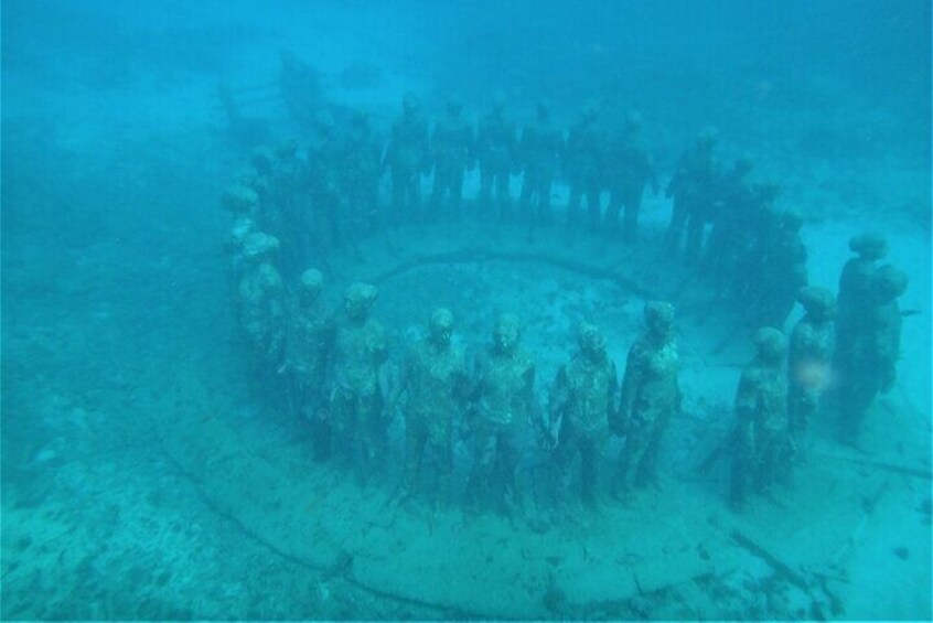 Snorkel Cruise Private Tour to Underwater Sculptures in Grenada