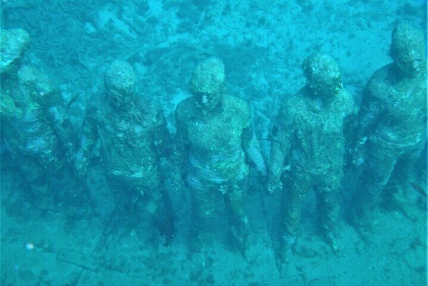 Snorkel Cruise Private Tour to Underwater Sculptures in Grenada