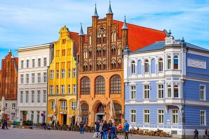 Stralsund Old Town Walking Tour, St Mary's Church with Guide