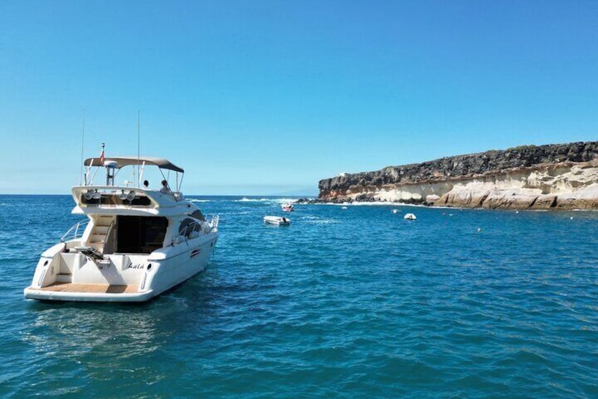 Anchoring Puerto Armeñime