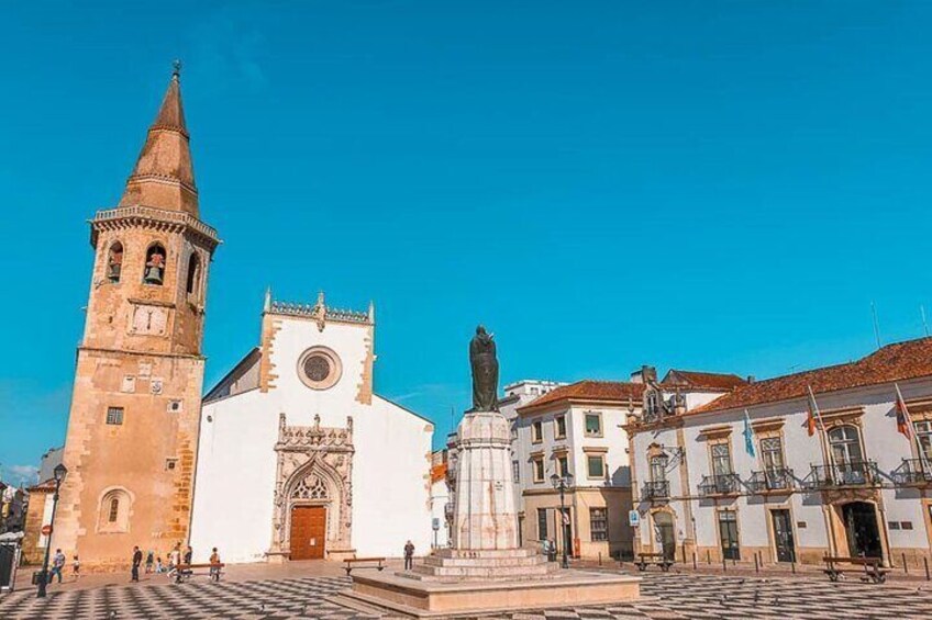 Private Full Day Tour From Lisbon to Tomar and Coimbra