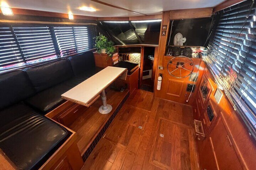 Private 1.5 hour 1000 Islands Cruise for up to 10 people